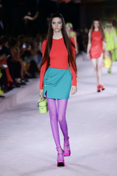 Statement Tights Are Taking Over This Fall