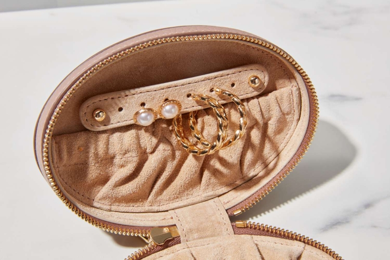 The Best Travel Jewelry Cases Byrdie Editors Never Pack Without